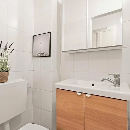 33 H S-bahn Schoenhauser Allee