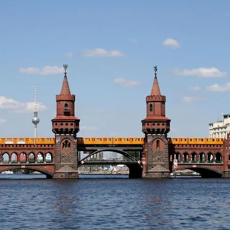 Apartamento 33 H S-bahn Schoenhauser Allee Berlín