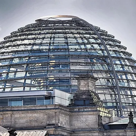 33 H S-bahn Schoenhauser Allee *