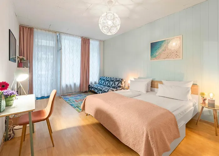 33 H S-bahn Schoenhauser Allee *