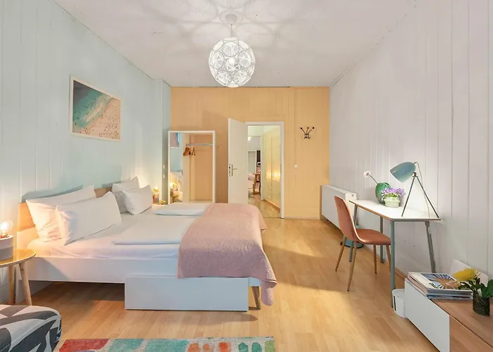 33 H S-bahn Schoenhauser Allee *