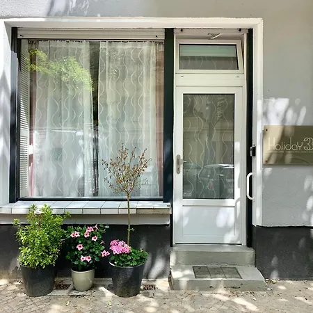 Apartment 33 H S-bahn Schönhauser Allee *