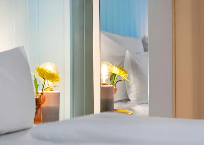 33 H S-bahn Schönhauser Allee Apartment