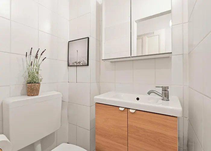 33 H S-bahn Schönhauser Allee