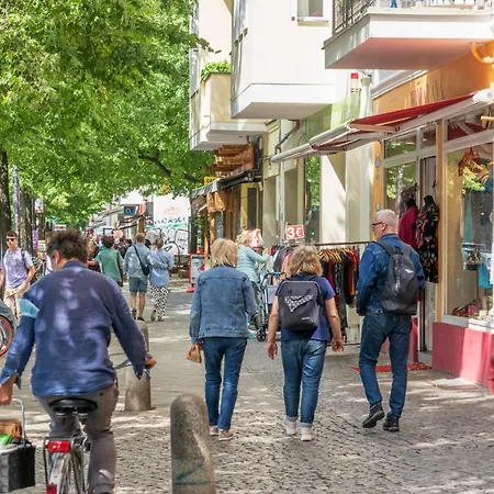 33 H S-bahn Schoenhauser Allee Apartamento