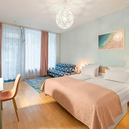 33 H S-bahn Schoenhauser Allee *